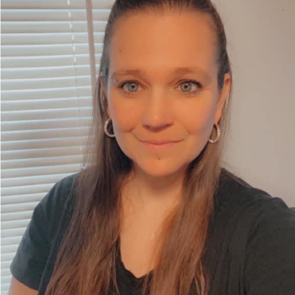 Meet your Posher, Sabrina - Picture 9 of 11